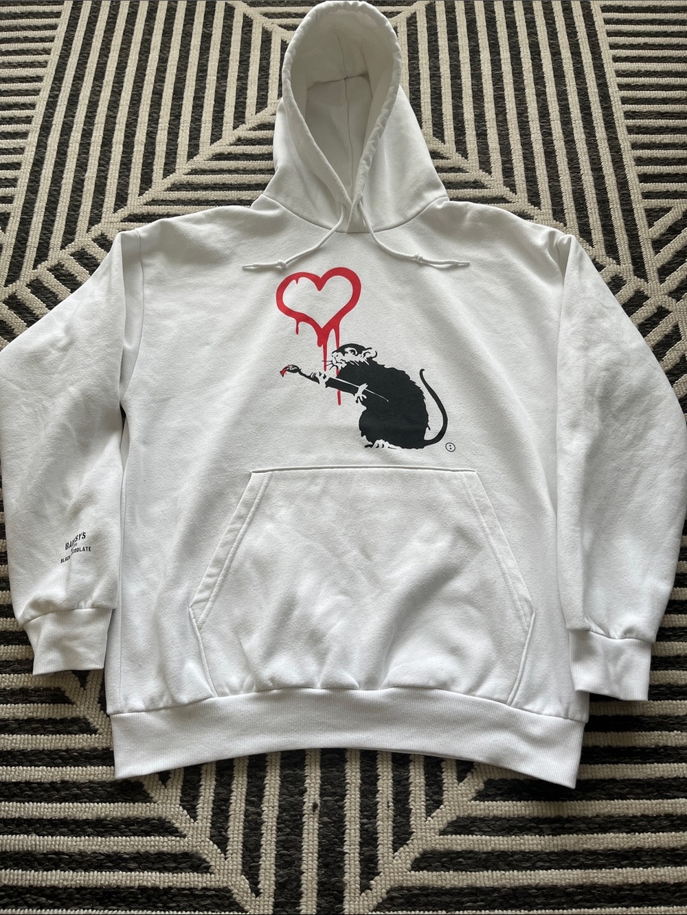 Chocoolate Brand / Banksy Pop Art Collaboration / White Hoodie Sweatshirt